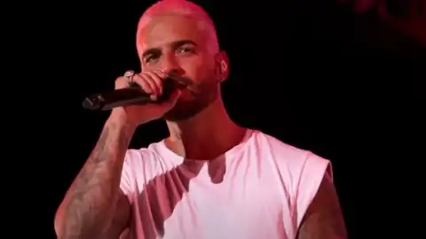 Maluma interrompe performance e dá bronca em fã que levou bebê ao seu show