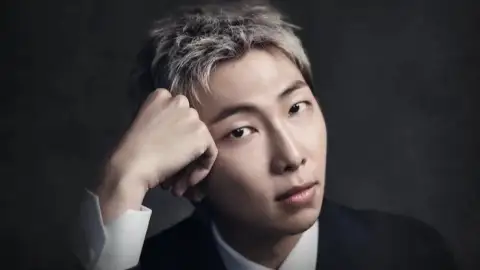 RM sofre lesão no tornozelo um dia antes do show "BTS THE COMEBACK LIVE | ARIRANG"