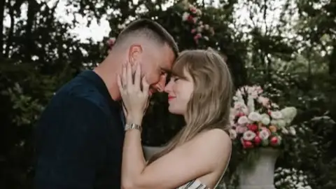 Casamento de Taylor Swift divide a web: do oficiante ao convidado ligado ao ICE