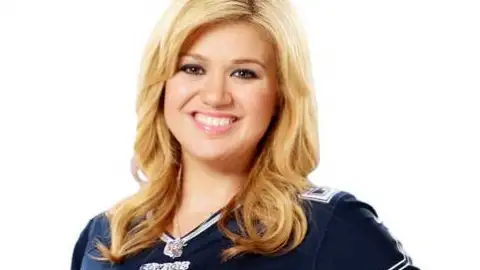 Ouça mais uma faixa inédita de Kelly Clarkson, "Don't Rush"