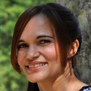 Graziele Oliveira - Escritor de Glórias
